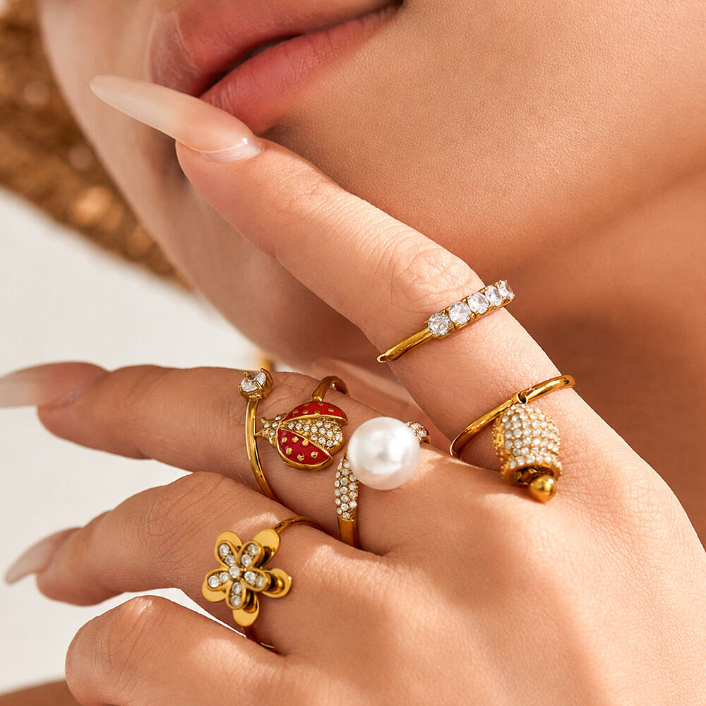 Anillos llamativos de acero inoxidable con circonitas, forma irregular y forma de flor dulce, resistentes al agua y de color dorado, de la serie Luxurious.