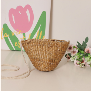 Lässige, bestickte, gewebte Schleife, Kirschrot, gewebtes Raffia, trapezförmige Damentasche h5 Bild3