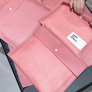 Simple Thickened Non Woven Fabric Packaging Bag for Clothing and Accessories h5