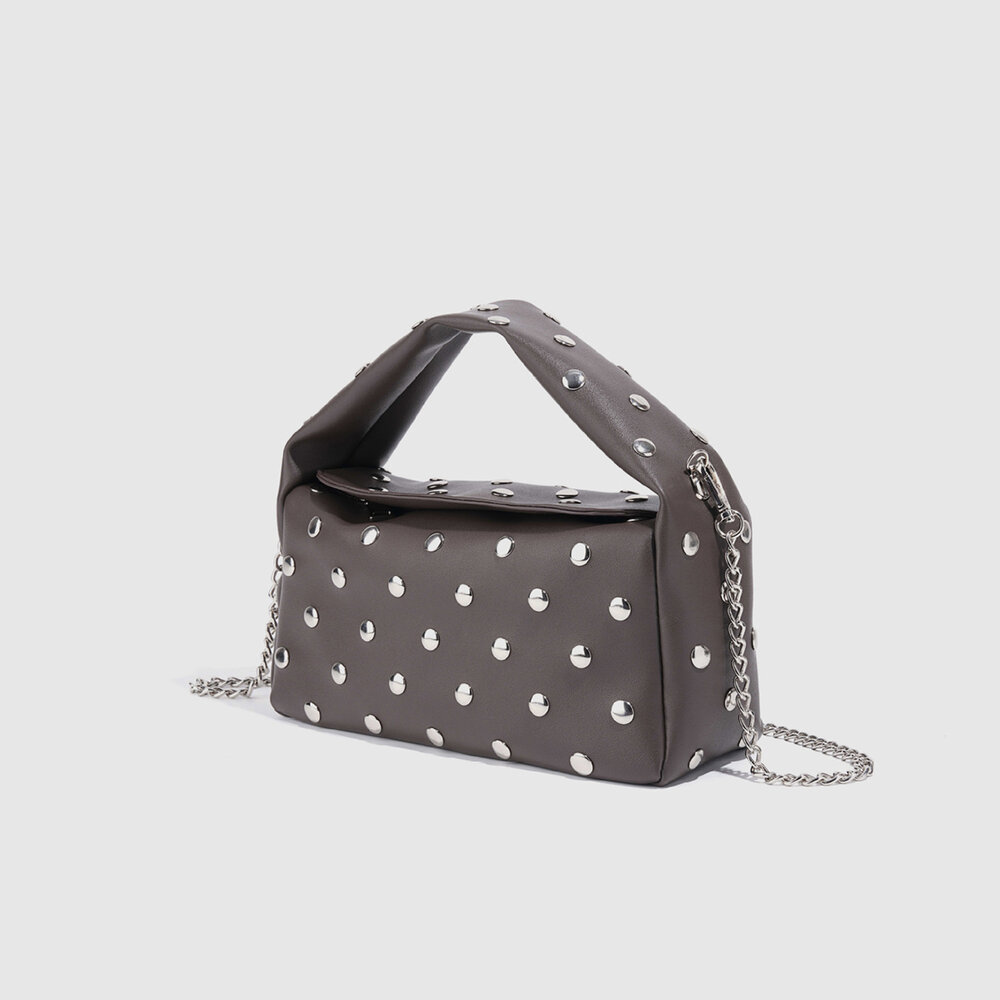 Bolsos de mano de mujer de PU con remaches y estilo streetwear Imagen2