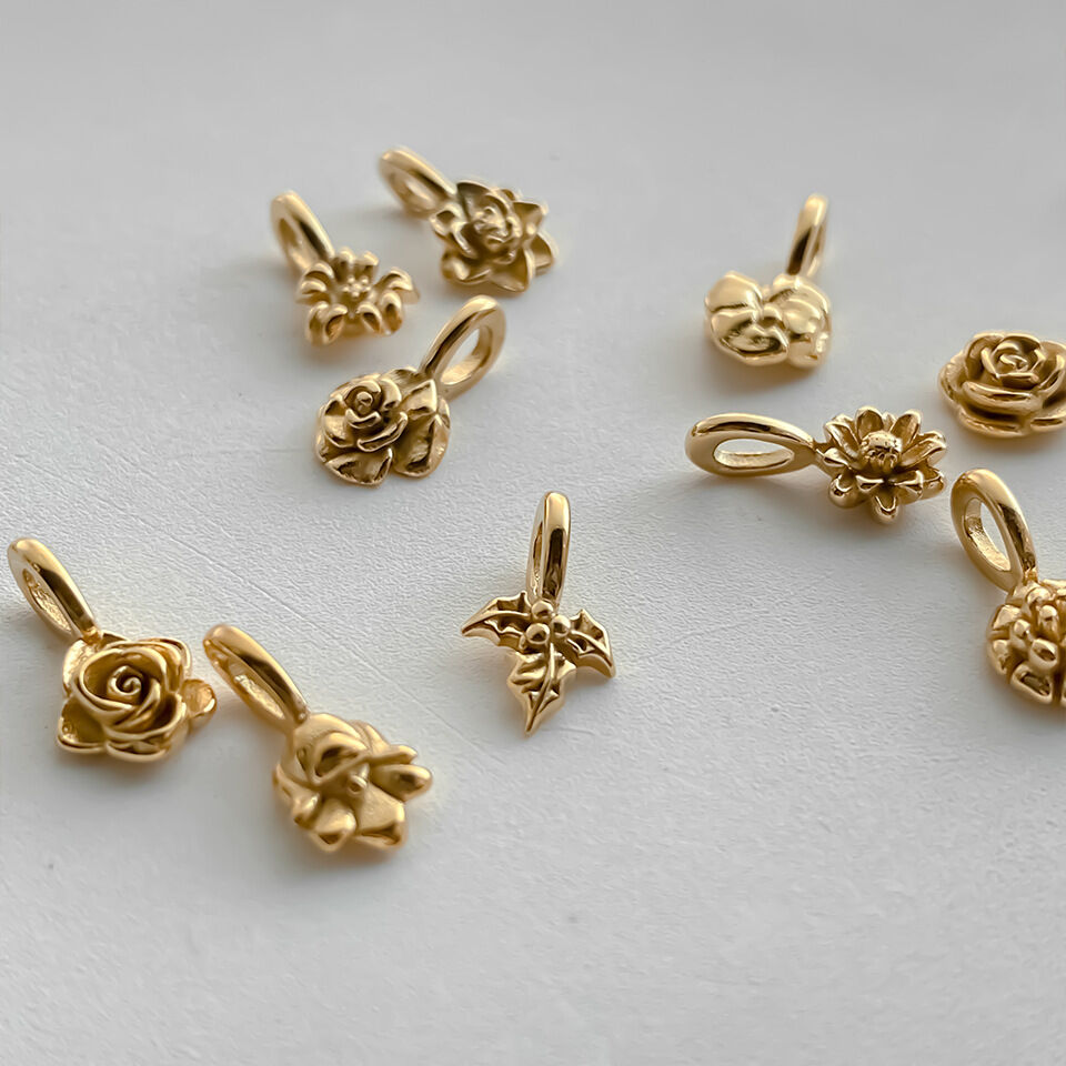 Simple Series DIY Sweet Flower Stainless Steel Waterproof Gold Color Women's Pendants Picture3