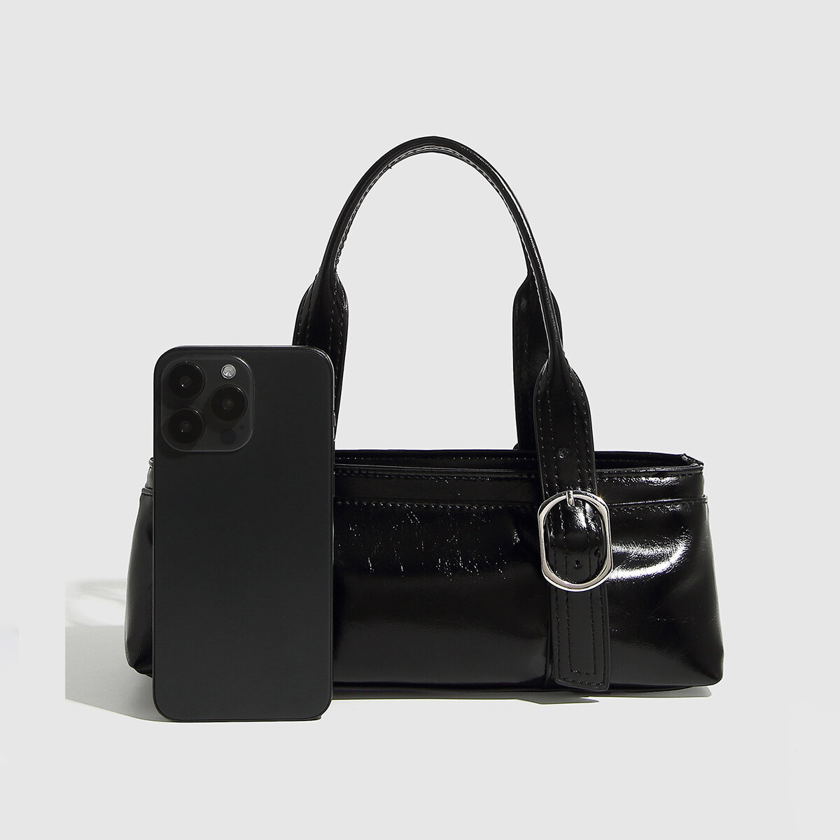 Bolsos de mano para mujer de estilo casual con herrajes metálicos y color liso de PU. h5 Imagen4
