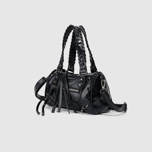 Streetwear Style Studded Rivet Pu Women's Handbags h5 Picture2