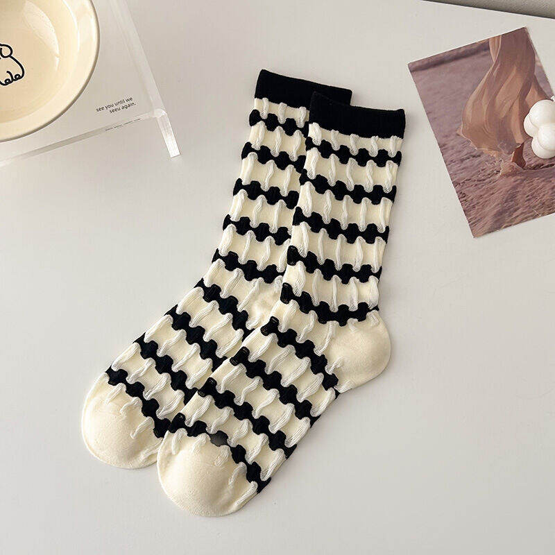 High Bounce Casual Stripes Color Block Mid-Calf Socks