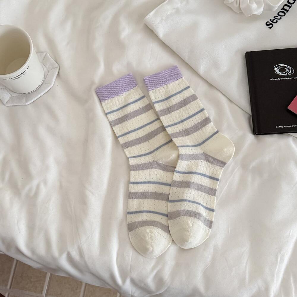 Slight Bounce Basic Stripes Color Clash Mid-Calf Socks Picture2