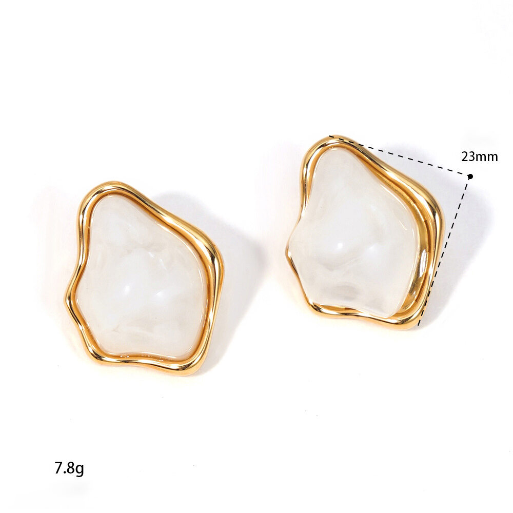 Simple Series Retro Irregular Shape Gradient Color Resin Women's Stud Earrings Picture4
