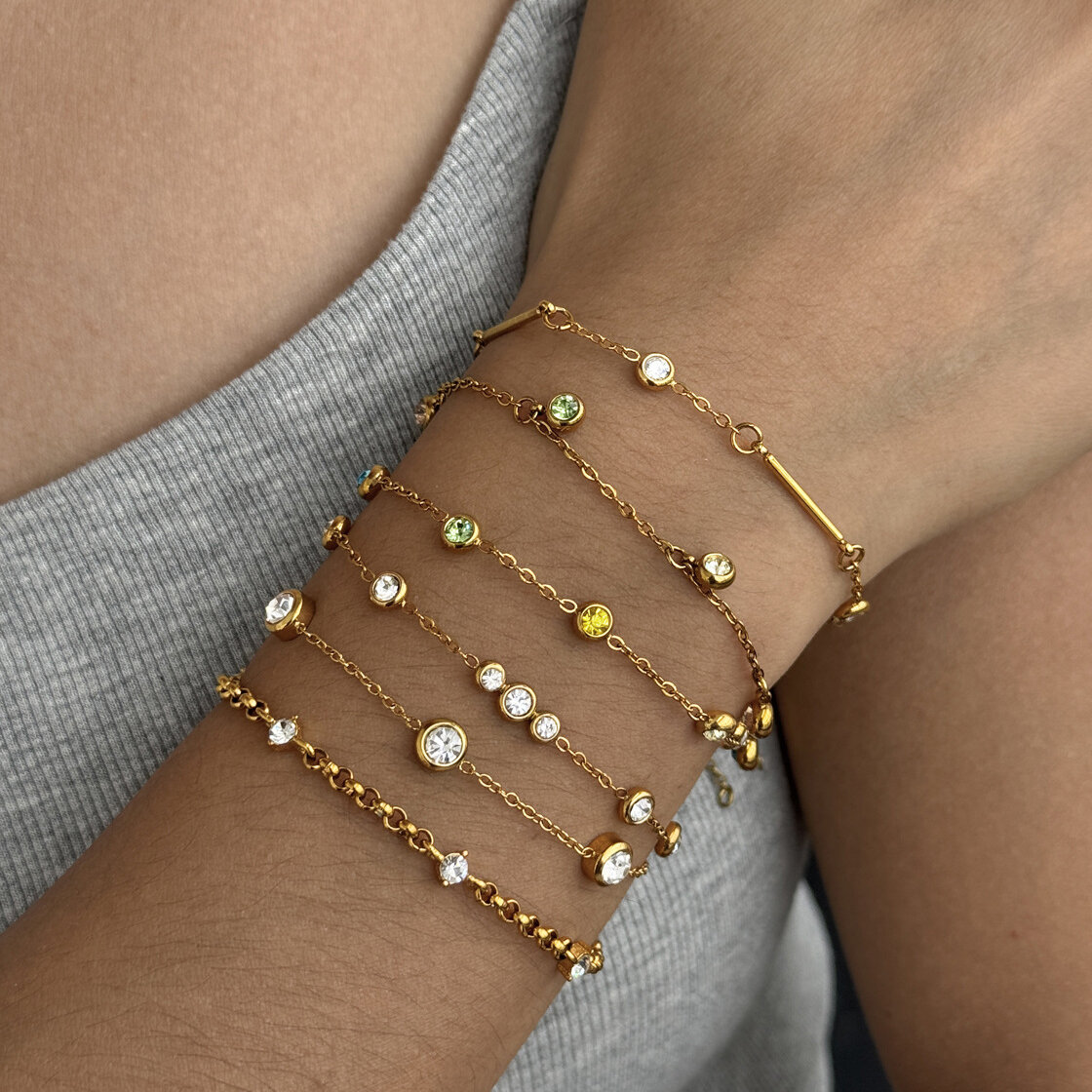 Schlichtes, lässiges Damenarmband mit unregelmäßiger Form, Patchwork-Linien, aus wasserdichtem Edelstahl in Goldfarbe 2