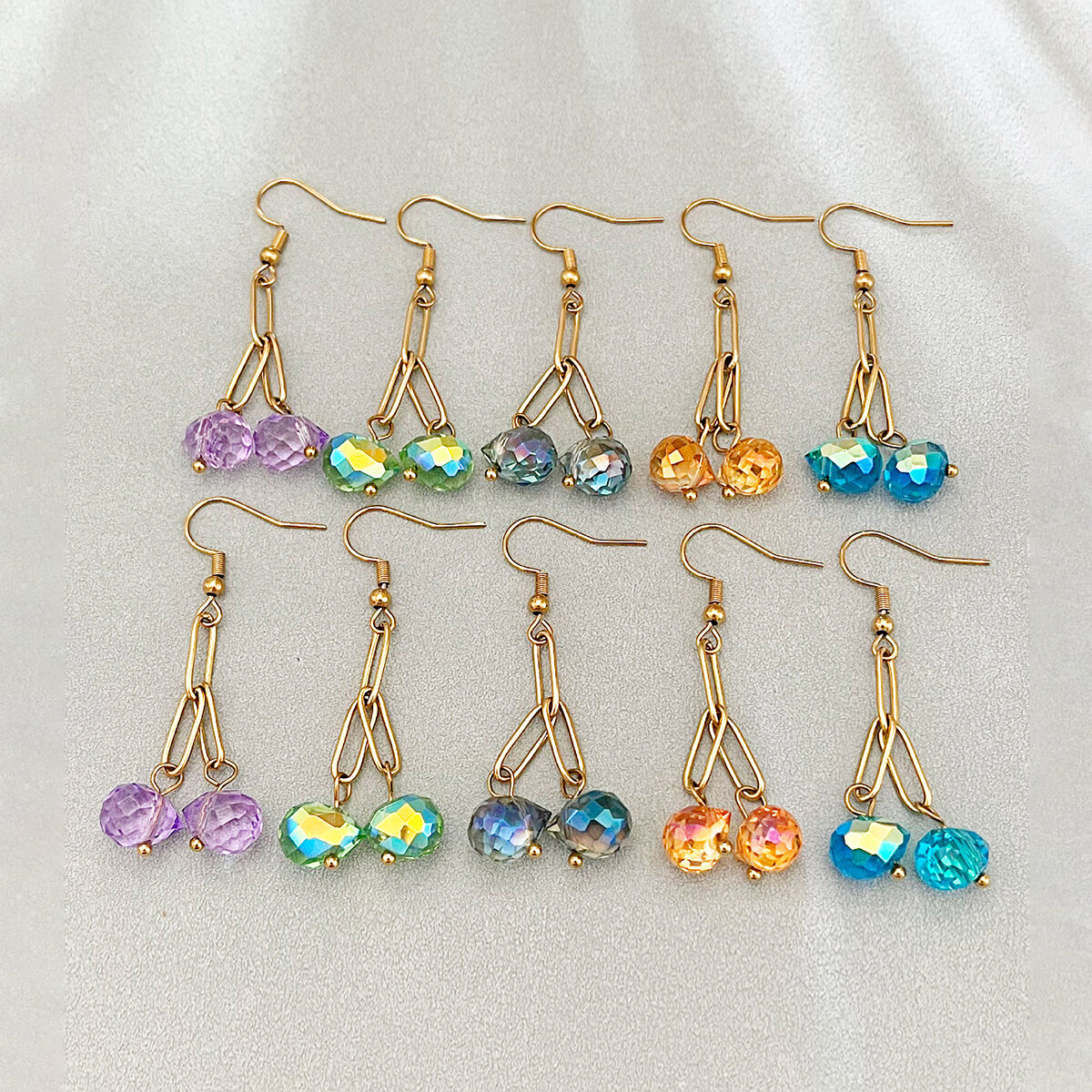 Boucles d'oreilles pendantes simples en cristal doré pour femmes Image2