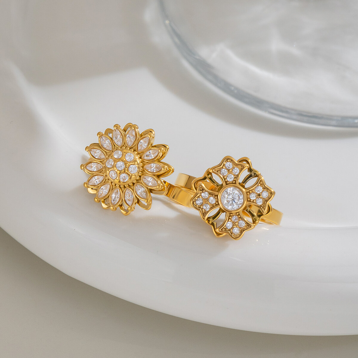 Luxury Series Flower Stainless Steel Waterproof Gold Color Zircon Gemstone Rings h5 Picture2