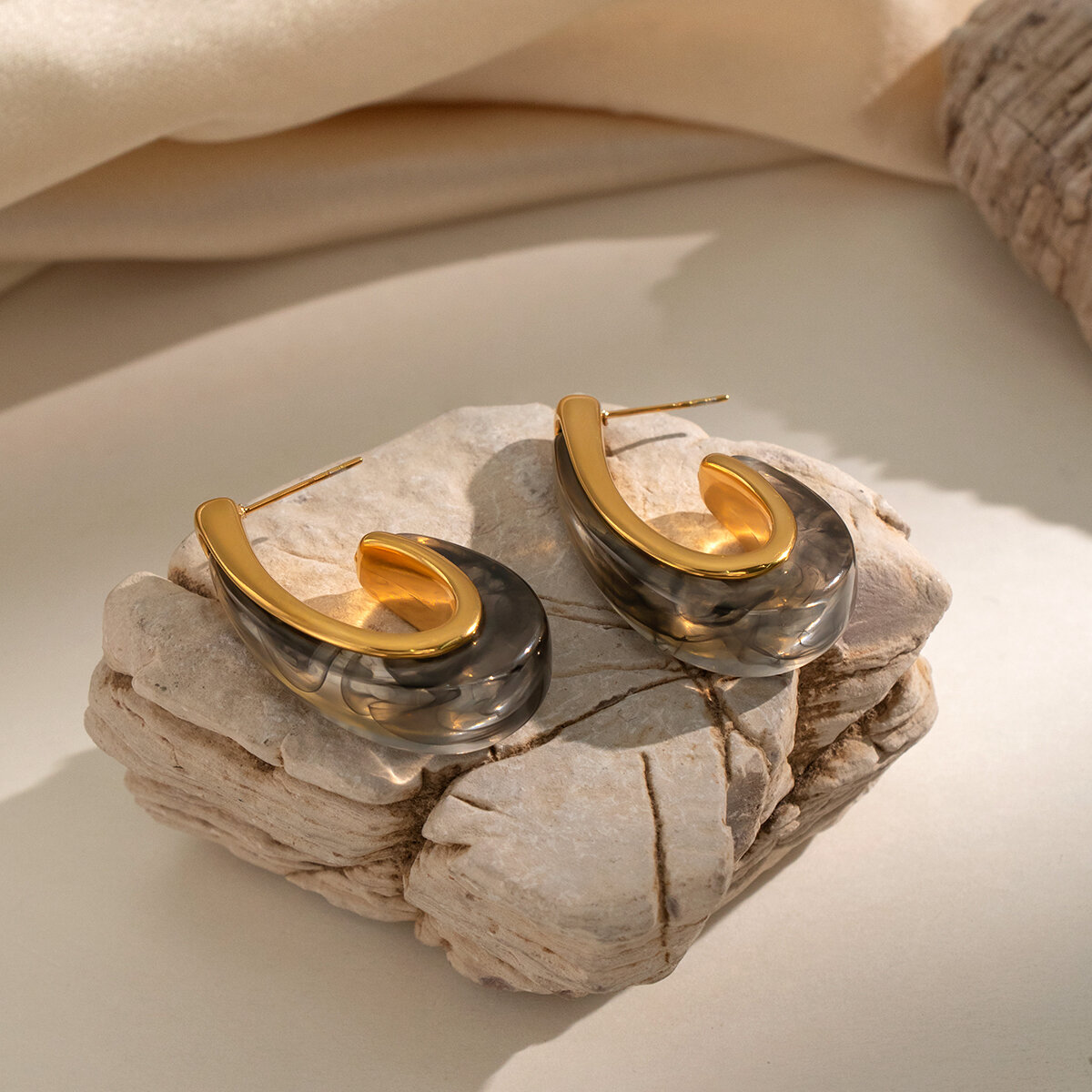 C-shape Resin Gold Color Women's Stud Earrings h5 Picture5