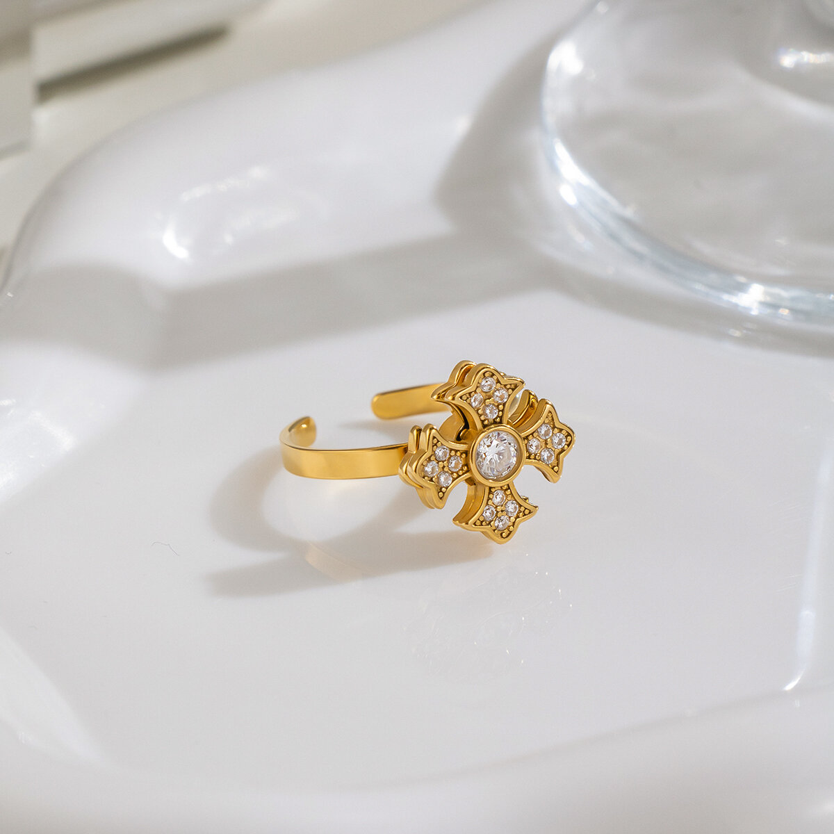 Luxury Series Flower Stainless Steel Waterproof Gold Color Zircon Gemstone Rings h5 Picture5
