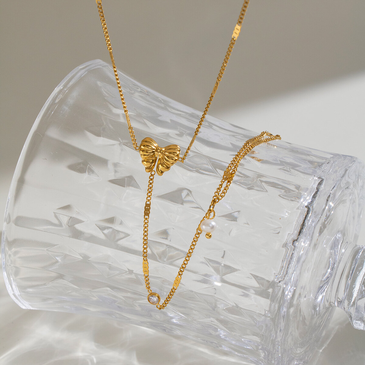 Sweet Butterfly Stainless Steel Gold Color Women's Hand Chain Picture5