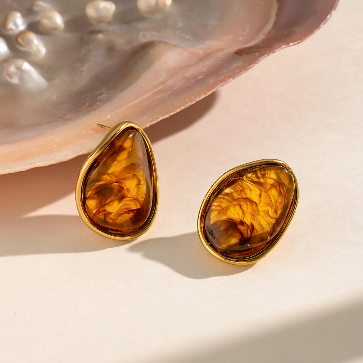 Ellipse Shape Resin Gold Color Women's Stud Earrings h5 Picture5