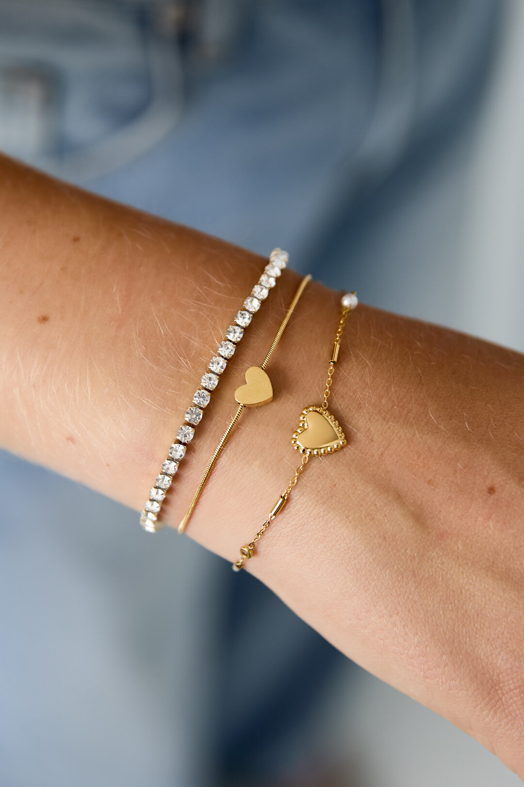 Double bracelet with minimalist heart and zirconia stones h5 Picture2