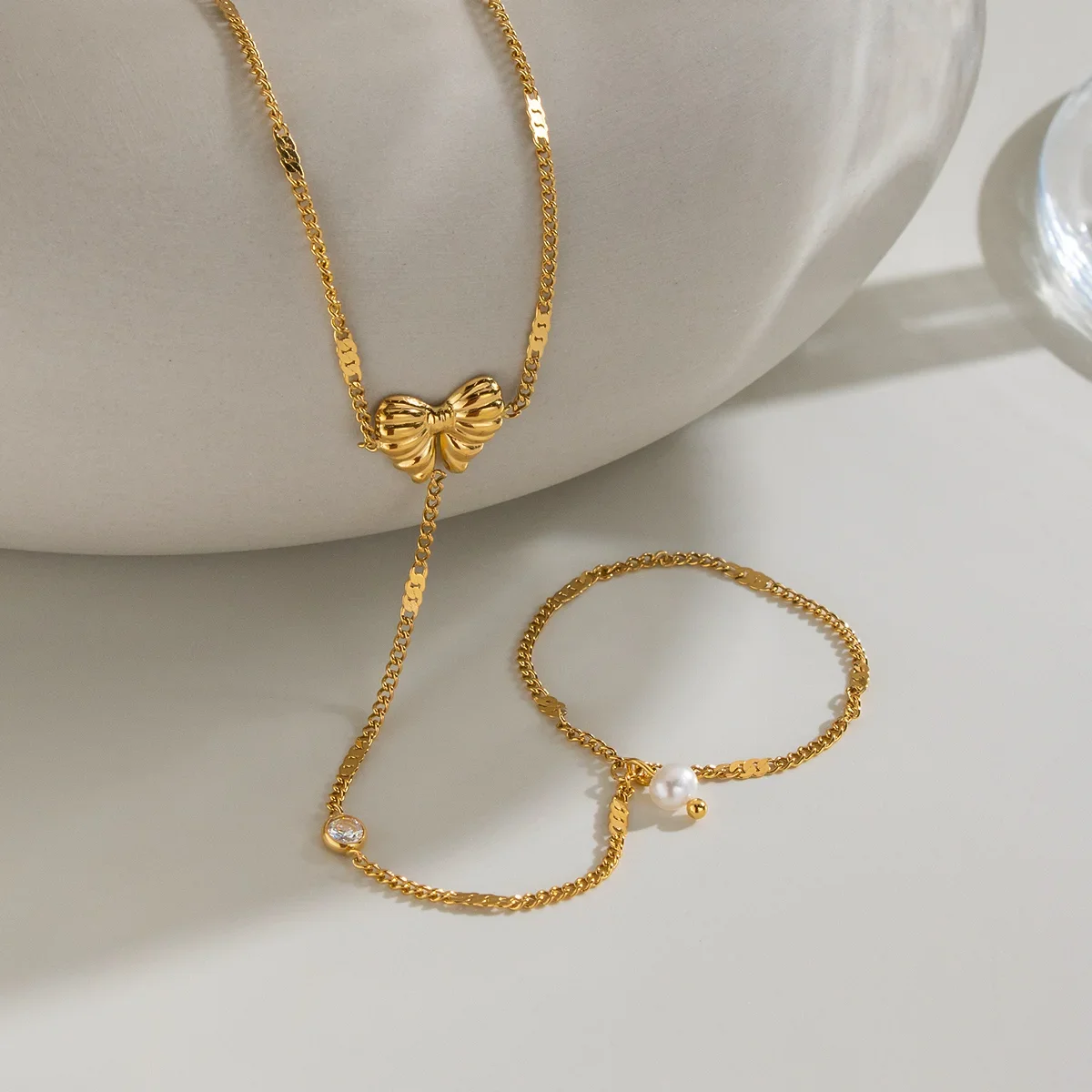 Sweet Butterfly Stainless Steel Gold Color Women's Hand Chain