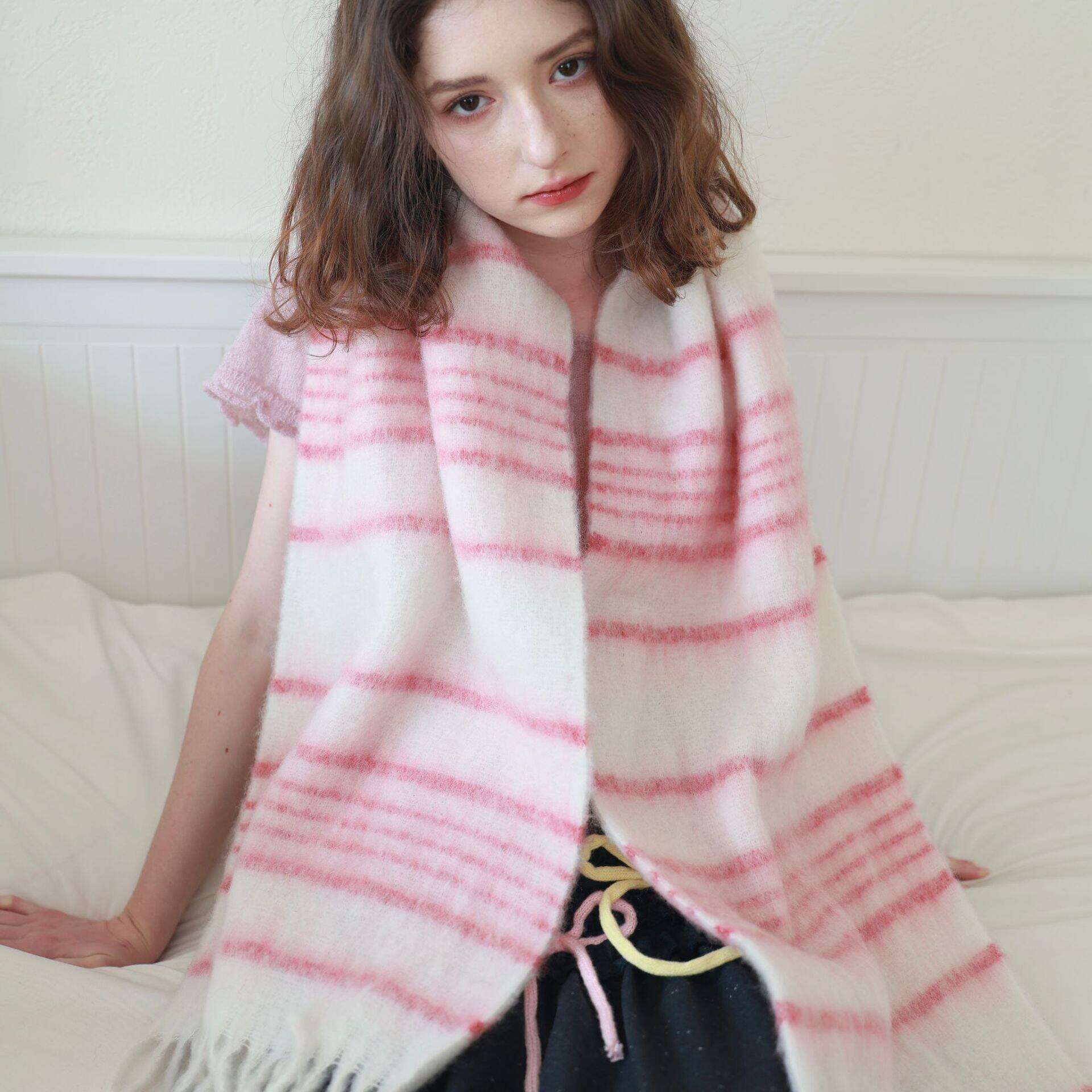 Simple Series Sweet Stripe Kwastjes Wintersjaals Van Wol-Polyestermix