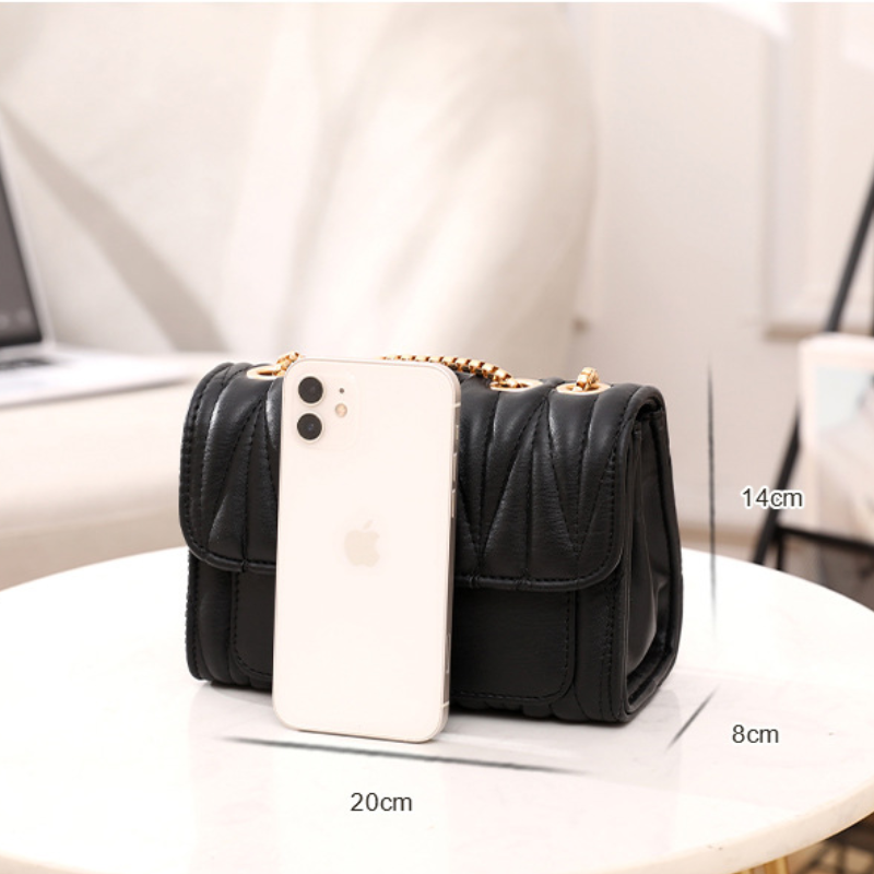 Sac carré pour femme en PU de qualité supérieure, style décontracté, avec détails métalliques et cœur. Couleur unie. Image6