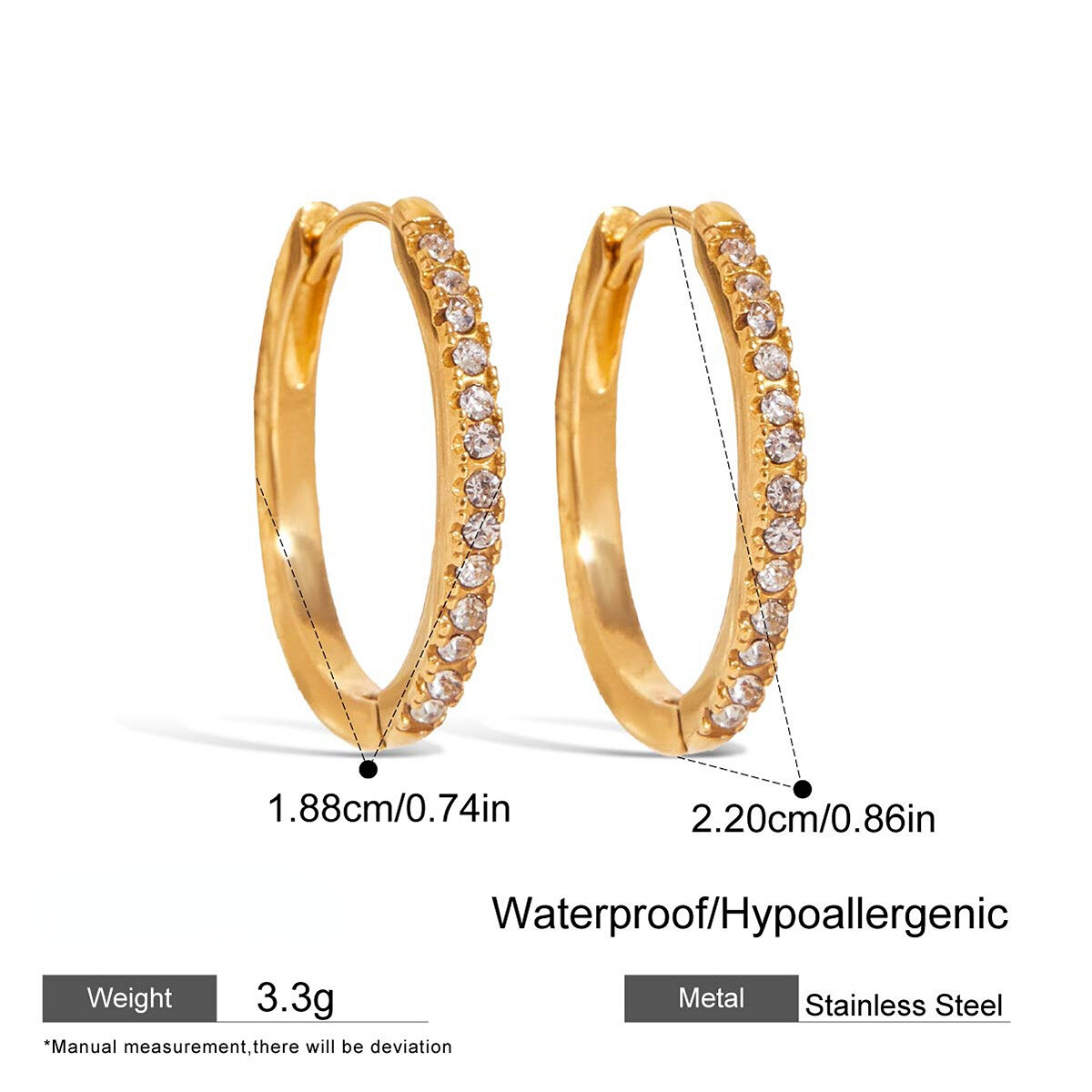 Eenvoudige ronde, waterdichte, roestvrijstalen oorringen met goudkleurige strass-steentjes voor dames. 