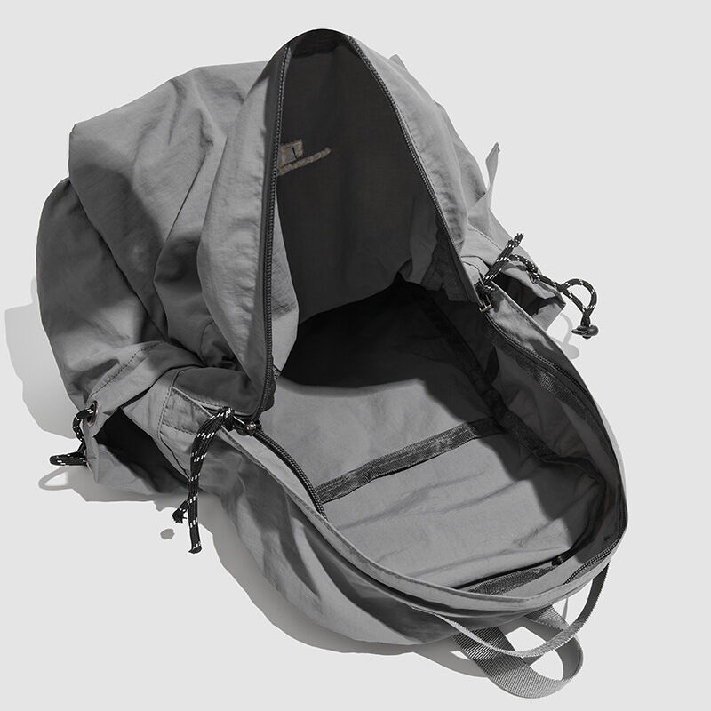 Sac à dos femme en nylon uni, style sportif, sans inscription 2