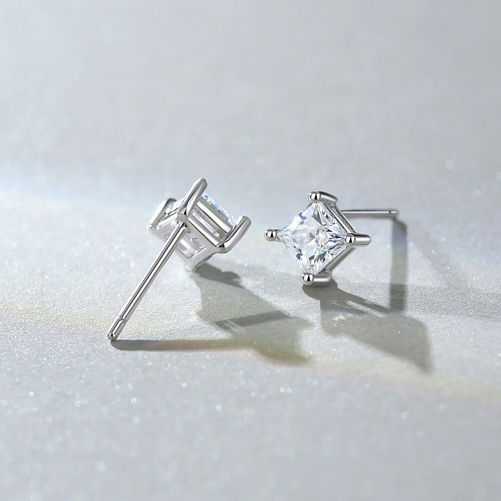 Simple Series Elegant Geometric Shape 925 Sterling Silver Color Rhodium Plating  Women's Moissanite Earrings Picture2