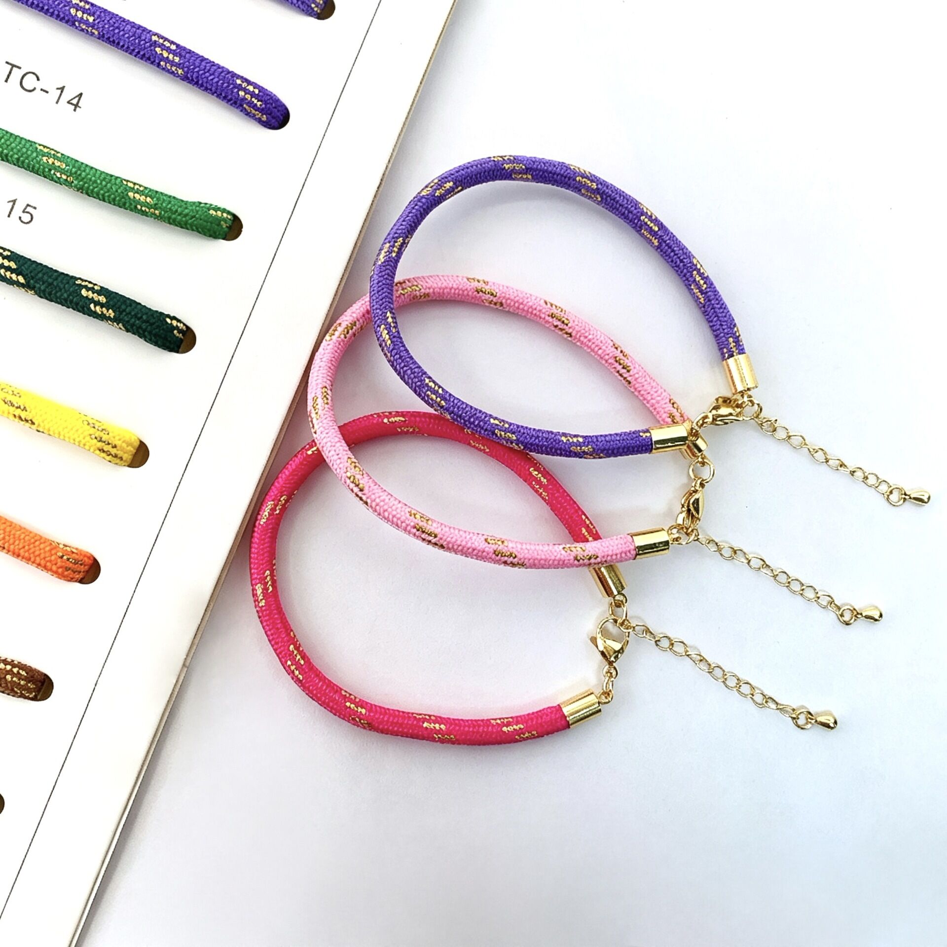 Braccialetti Casual In Corda Di Colori Misti Immagine2