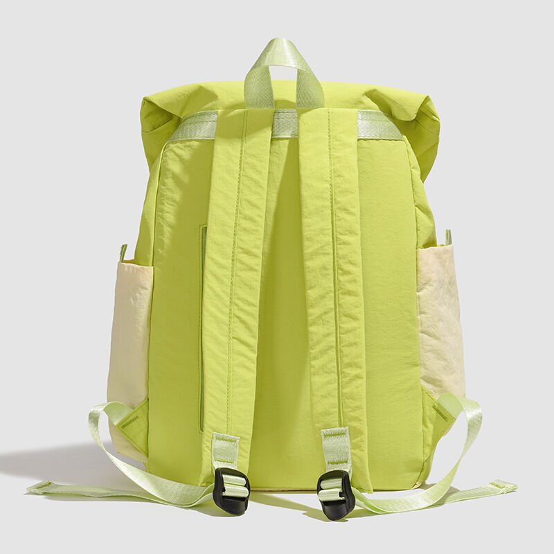 Sportlicher Patchwork-Rucksack aus Nylon für Damen in verschiedenen Farben Bild3