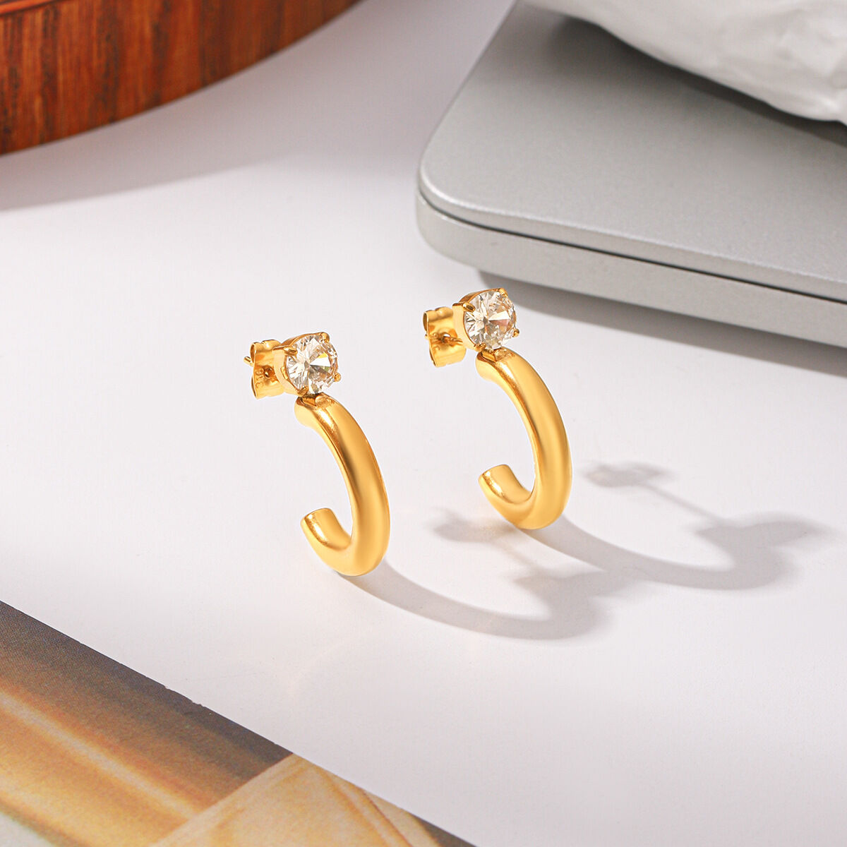 Orecchini A Perno Da Donna Simple Series Daily Lines In Acciaio Inossidabile Color Oro Impermeabile Con Zirconi Immagine7