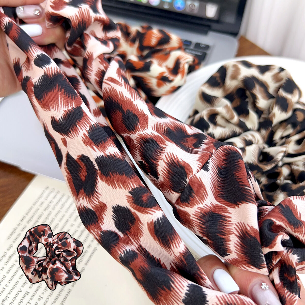 Elastici Per Capelli In Poliestere Con Stampa Leopardata Retrò Della Serie Simple h5 Immagine3