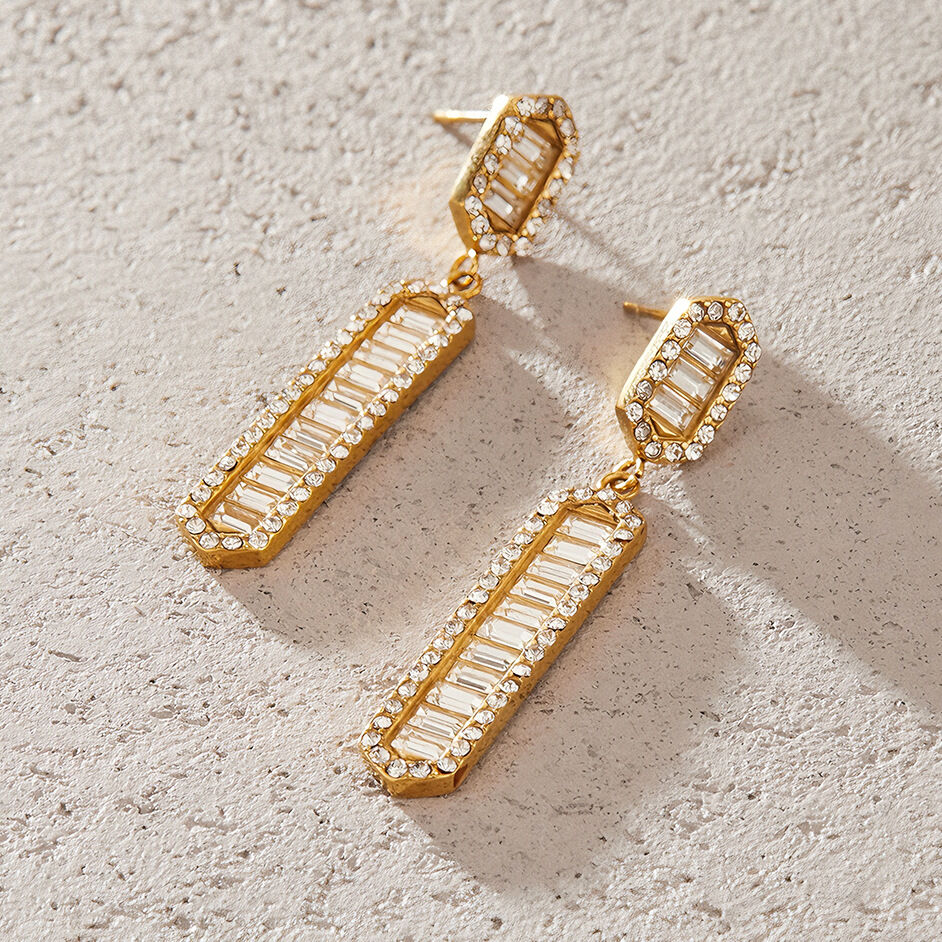 Eenvoudige Serie Elegante Rechthoekige Waterdichte Oorbellen Van Roestvrij Staal Met Goudkleurige Zirkonia Voor Dames. h5Afbeelding2