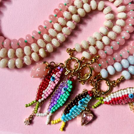 Collares de mujer con cuentas de resina dorada de la serie Romantic Cute Beads Fish 2