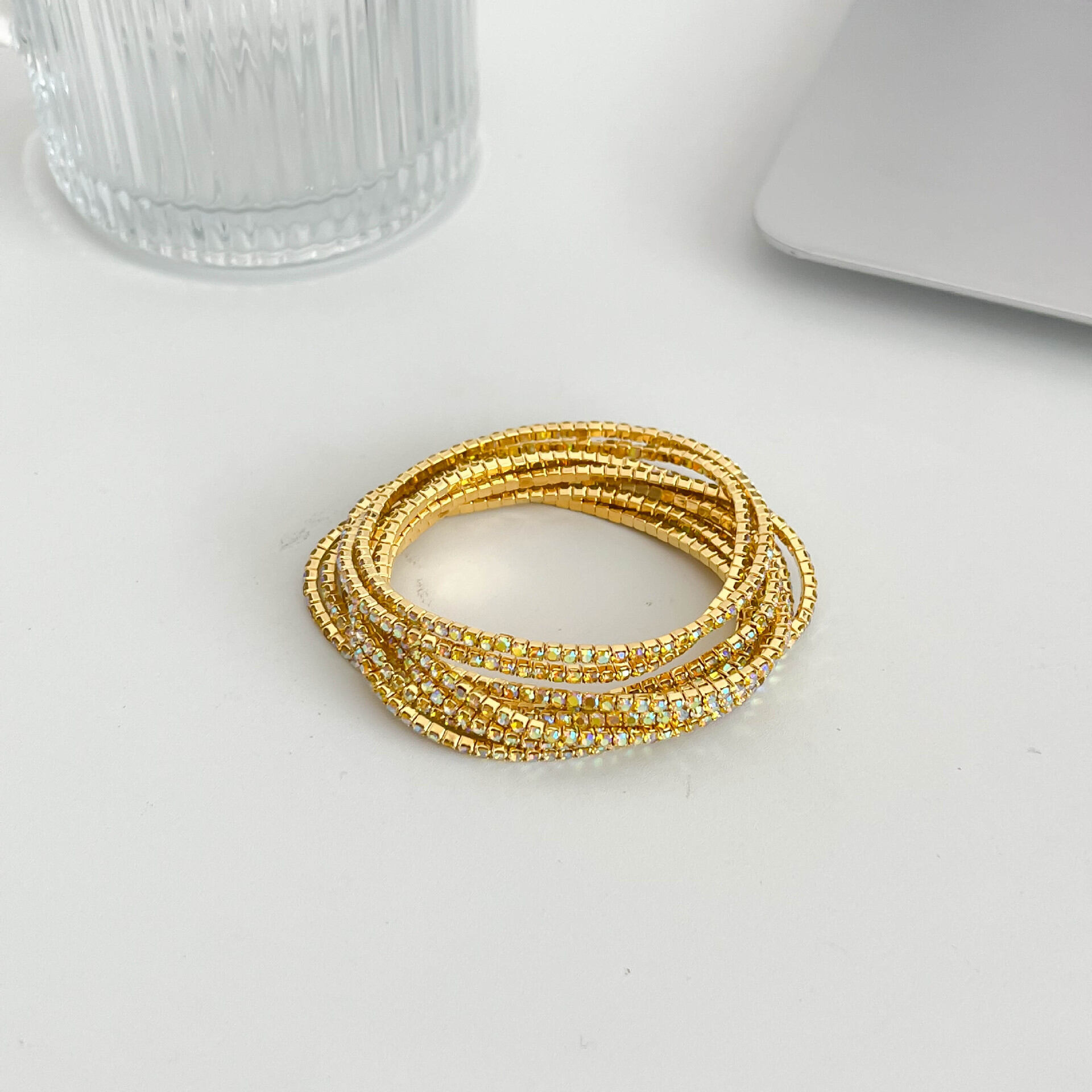 Braccialetti Da Donna Semplici Con Catena Elastica E Strass. 