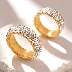 Luxurious Series Simple Solid Color Stainless Steel Waterproof Gold Color Rhinestone Women's Gemstone Rings h5 Picture2