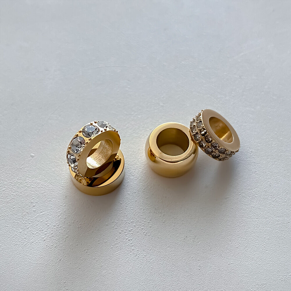 Luxuriöse DIY-Serie: Runde, wasserdichte Edelstahl-Anhänger in Goldfarbe mit Zirkonia für Damen h5 Bild3