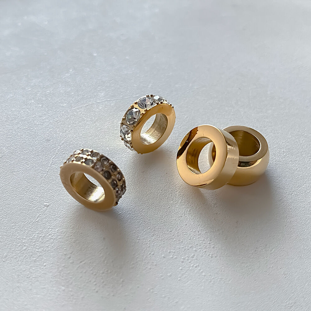 Luxuriöse DIY-Serie: Runde, wasserdichte Edelstahl-Anhänger in Goldfarbe mit Zirkonia für Damen h5 Bild4