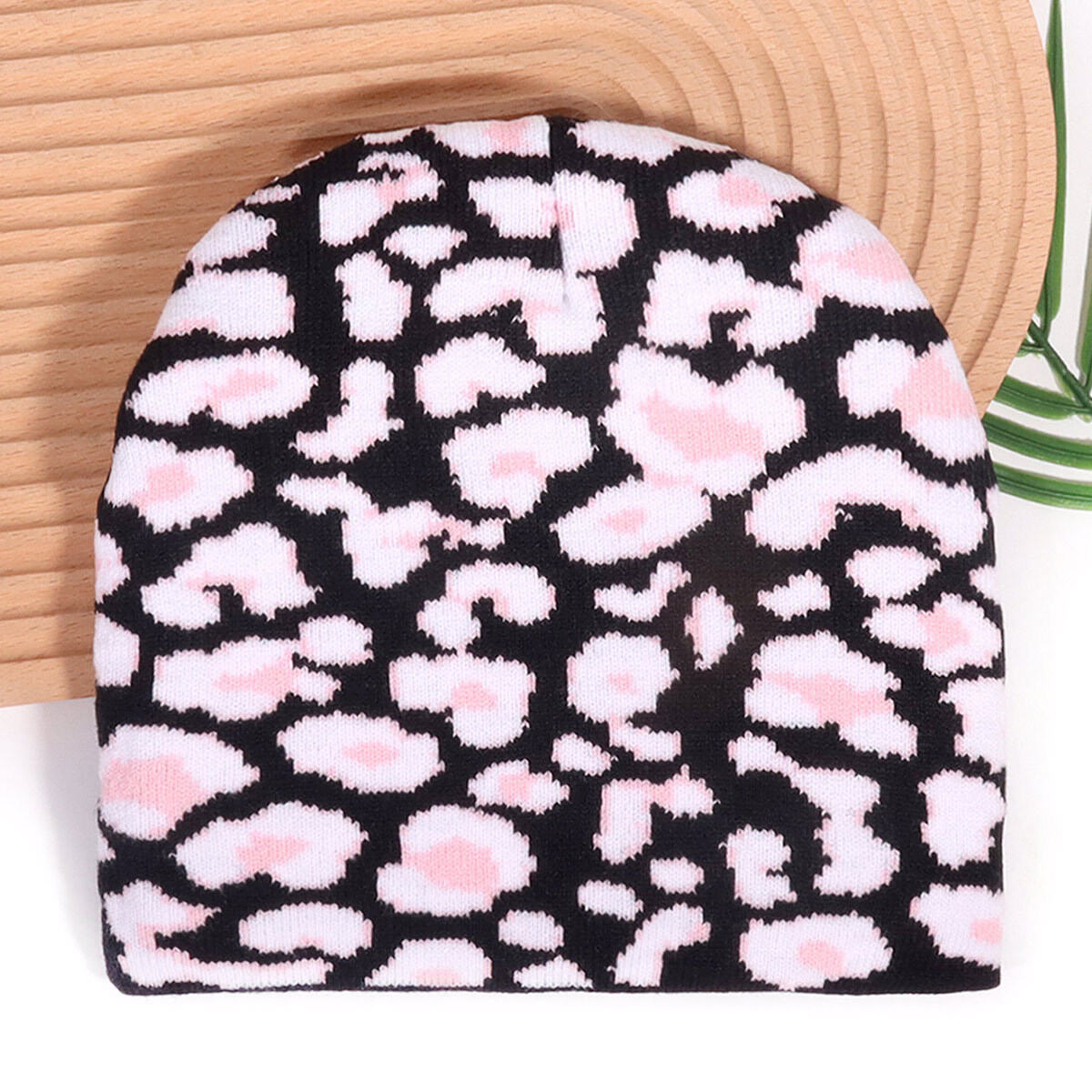 Simple Series Retro Leopard Print Mixed Color Polyester Beanie 