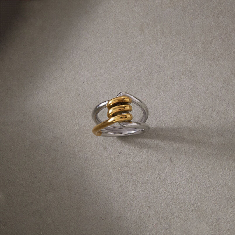 Simple Series Daily Twist Lines Stainless Steel Waterproof   Gold Color Women‘s Statement Rings h5 Picture4