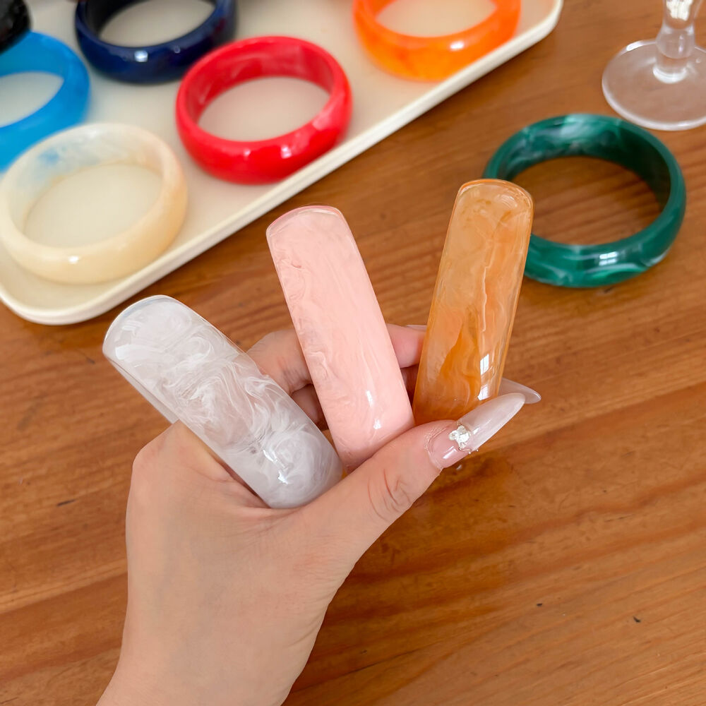 Brazaletes De Resina Con Degradado De Color Para Mujer Imagen3