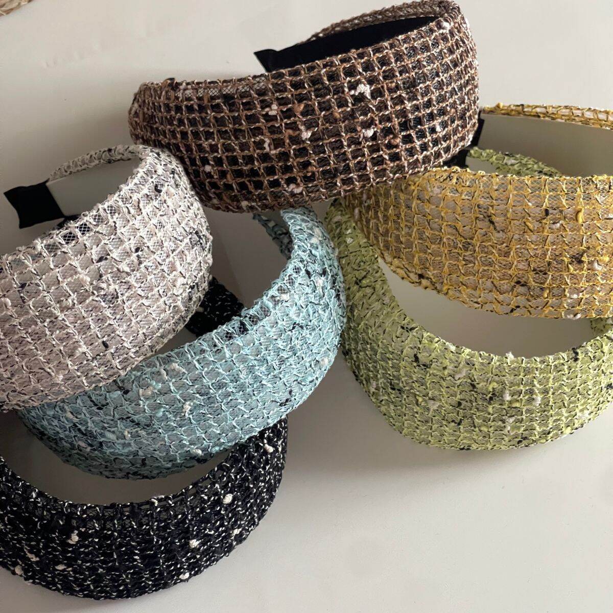 Simple Series Daily Solid Color Hollowed-Out Woven Fabric Hair Bands h5 Picture3