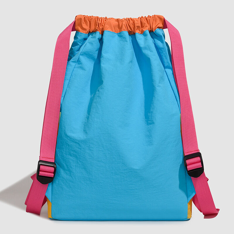 Sportlicher Patchwork-Rucksack aus Nylon für Damen in verschiedenen Farben Bild4