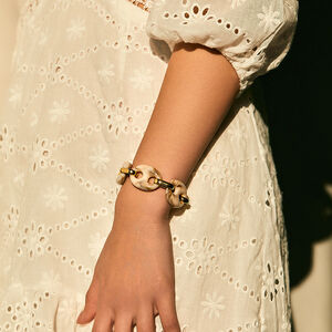 Simple Series Retro Irregular Shape Acrylic Women's Beaded Bracelets h5 Picture3