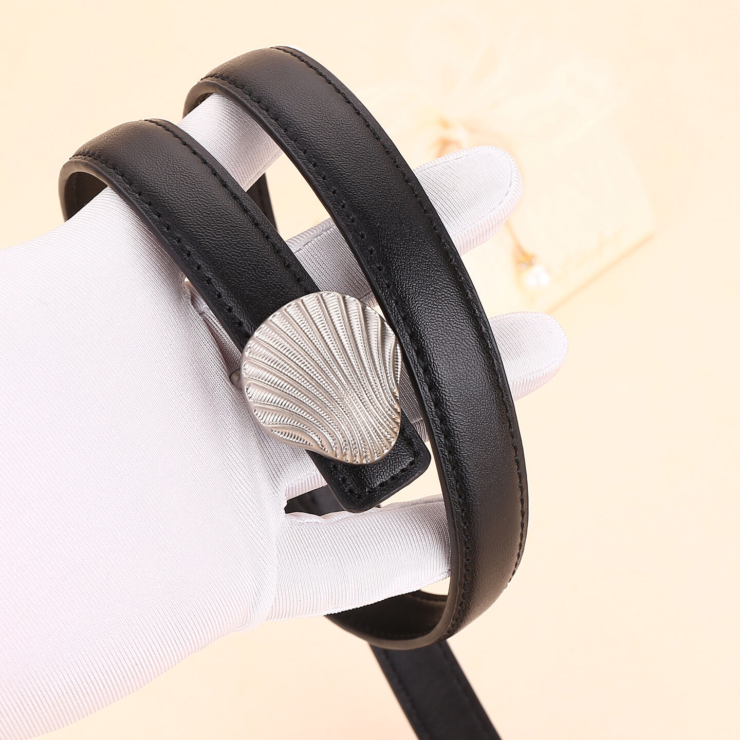 Simple Series Daily Solid Color Oceanic Style Shell Leather Belt h5 Picture3