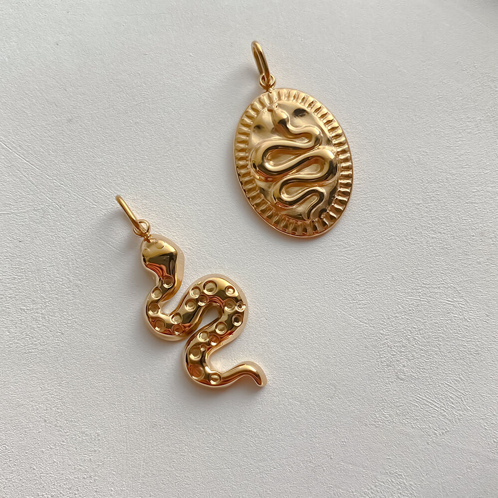 Romantische DIY-Anhänger in Schlangenform aus Edelstahl, wasserdicht, goldfarben Bild3
