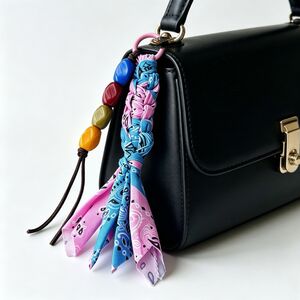 Ethnic Series Bohemian Irregular Shape Tassel Beads Mixed Color Woven Paisley Pattern Fabric Bag Charms h5 Picture3