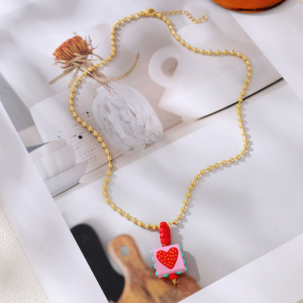 Romantic Series Sweet Heart Beads Rectangle Resin Women's Beaded Necklaces h5 Picture2
