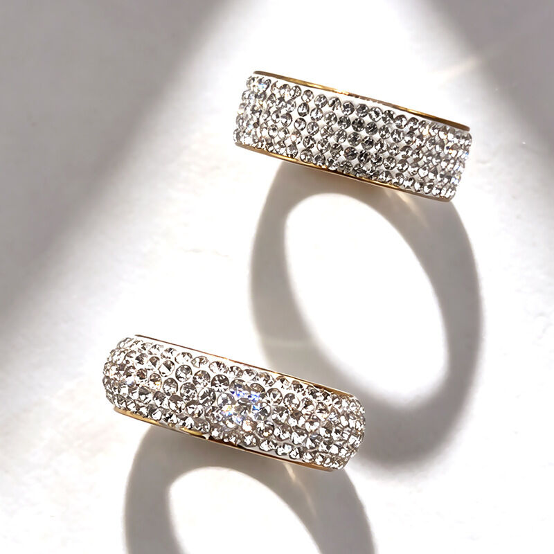 Luxurious Series Simple Solid Color Stainless Steel Waterproof Gold Color Rhinestone Women's Gemstone Rings h5Picture3