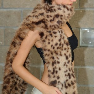 Simple Series Retro Leopard Print Imitation Fur Winter Scarves h5 Picture2
