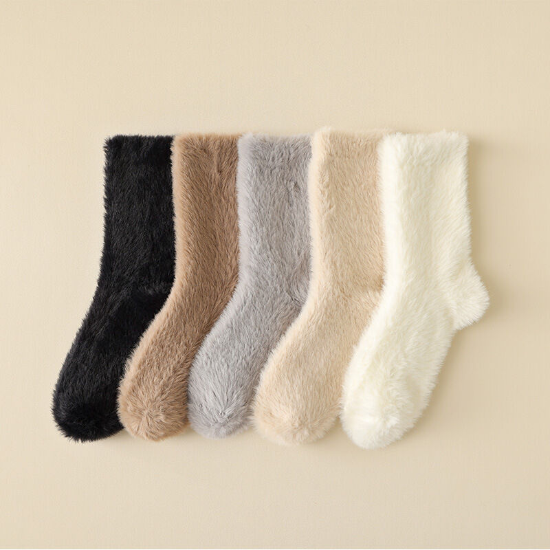 Minimalist Solid Color Mid-Calf Socks
