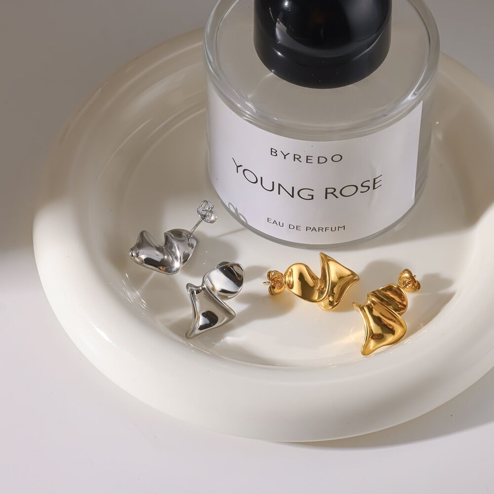 Simple Series Daily Geometric Shape Stainless Steel Waterproof   Gold Color  Women's Stud Earrings