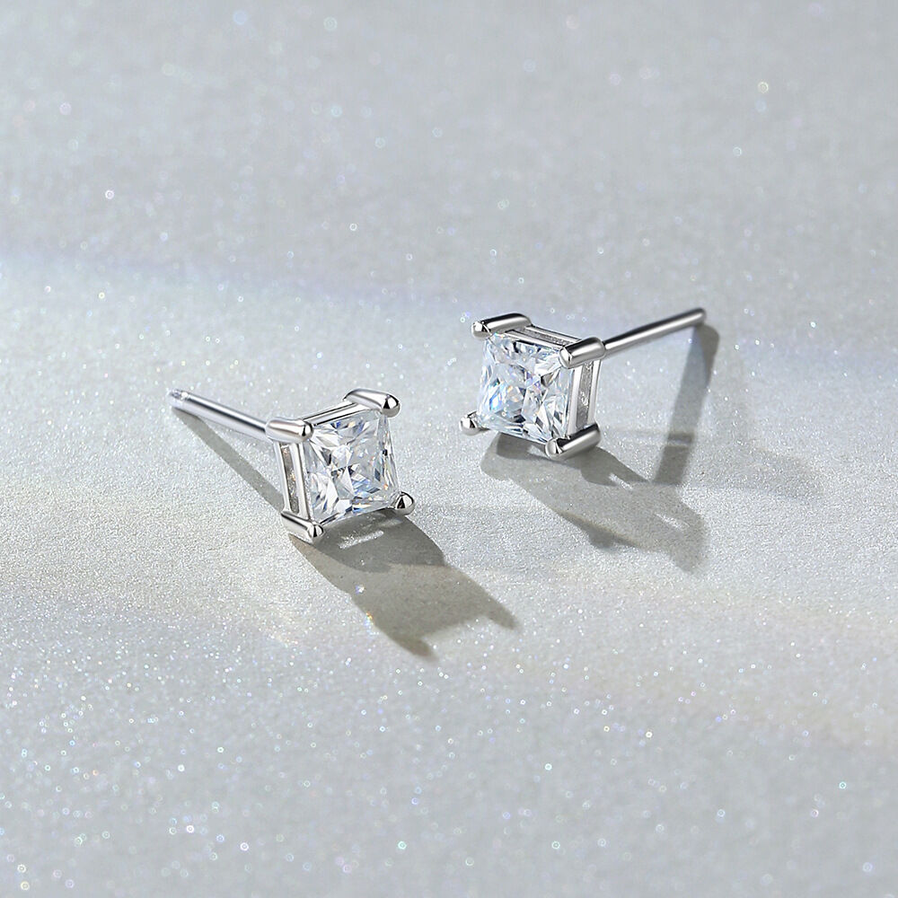 Simple Series Elegant Geometric Shape 925 Sterling Silver Color Rhodium Plating  Women's Moissanite Earrings Picture3