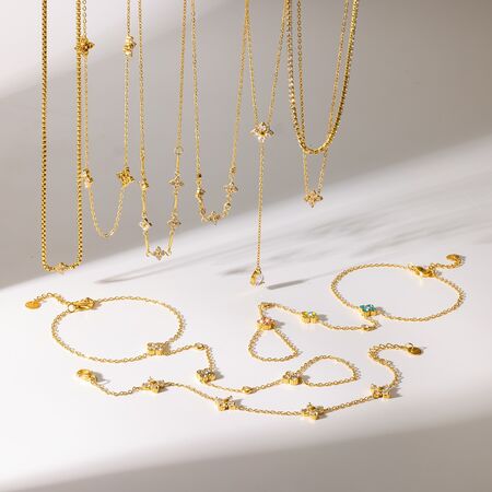 Conjunto De Collares Para Mujer De La Serie Romántica Con Diseño Floral Sencillo, De Acero Inoxidable Y Color Dorado, Resistentes Al Agua.